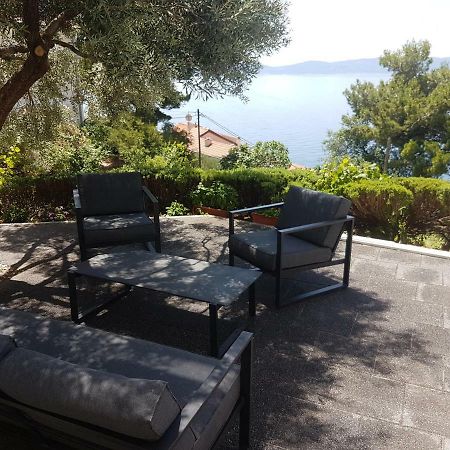 Sea View Apartment With A Huge Terrace Pisak Dış mekan fotoğraf