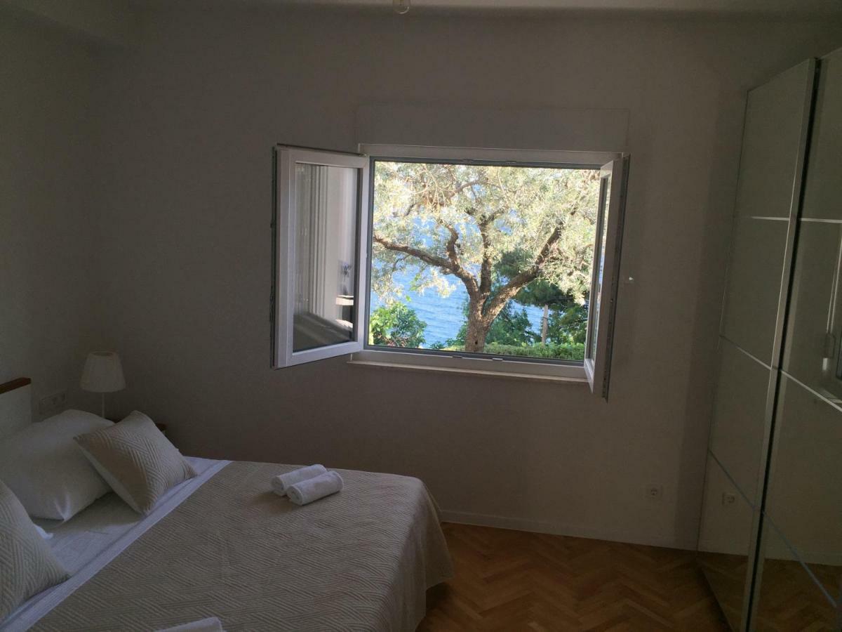 Sea View Apartment With A Huge Terrace Pisak Dış mekan fotoğraf