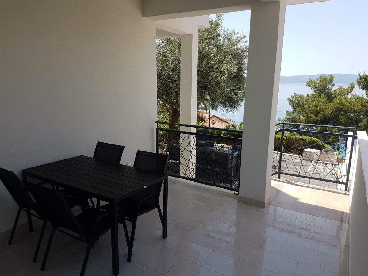 Sea View Apartment With A Huge Terrace Pisak Dış mekan fotoğraf
